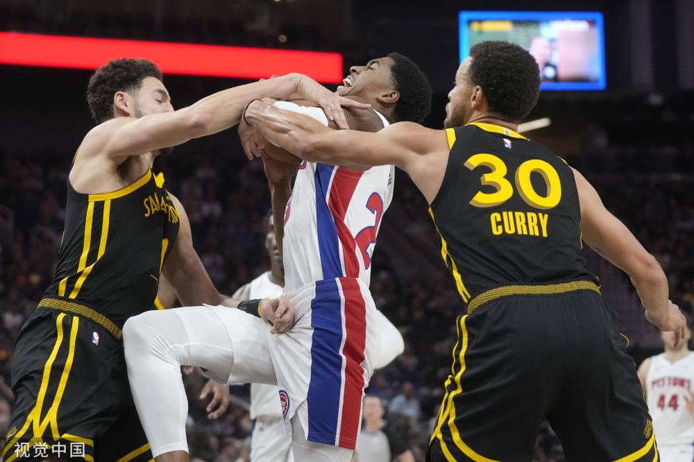 强后防线的 强后防线的