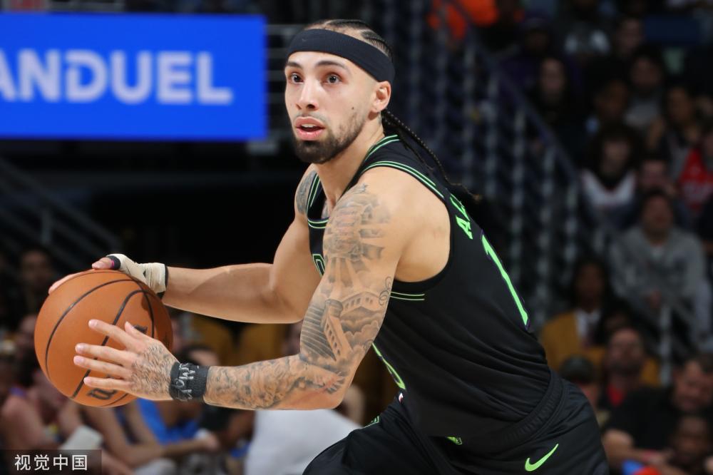 郑加恒备受 郑加恒备受