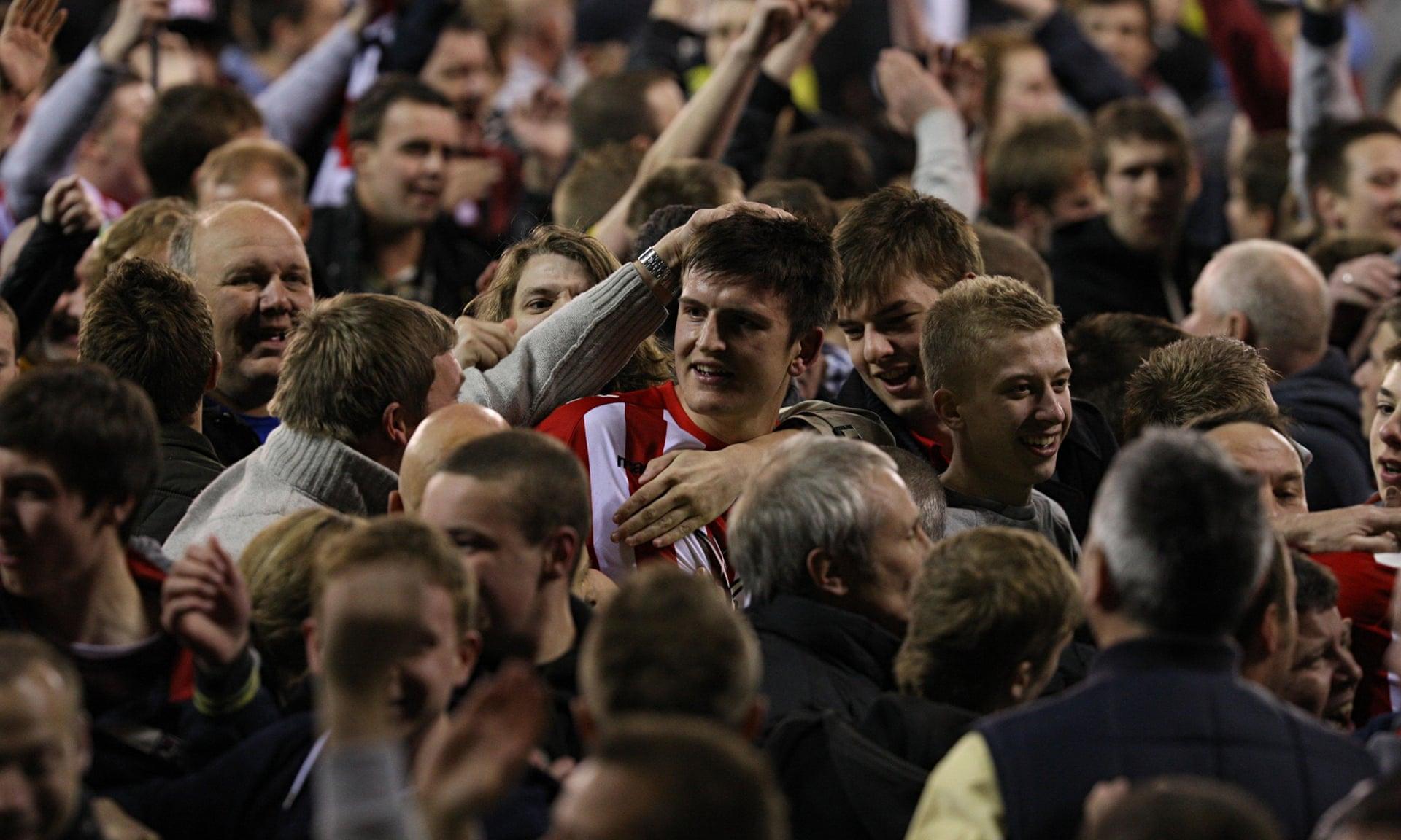 两队中场球 两队中场球